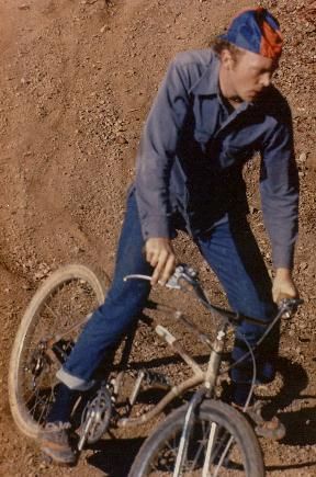 Gary Fisher on his original homemade mountain bike. Bike Humor, Gary Fisher, Vintage Mountain Bike, Cycling City, Vintage Cycles, Cruiser Bicycle, I Want To Ride My Bicycle, Custom Bicycle, Bike Photo