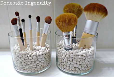 IMG_2056 Diy Makeup Brush, Brush Storage, Makeup Brush Storage, Green Makeup, Diy Makeup, Makeup Storage, Diy Organization, Cleaning Organizing, Storage Ideas