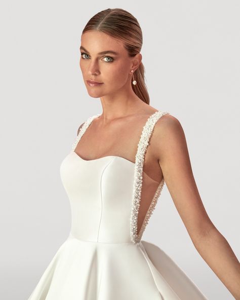 Modern bride dress