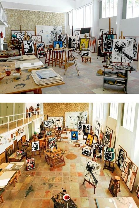 Art Studio Gallery, Painting Studio Workspaces, Love Painting Canvas, Painting Atelier, Art Studio Space, Art Studio Organization, Art Studio Room, Beauty Words, Art Studio Design