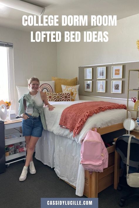 Discover practical and stylish solutions for your dorm bedroom with these college dorm room lofted bed ideas! Whether you're a freshman or a senior, these lofted bed dorm room ideas will inspire you to create a functional and inviting space for studying, relaxing, and socializing. Discover the best dorm lofted bed set up now! Dorm Room Lofted Bed, Lofted Bed Ideas, Lofted Bed Dorm, Lofted Bed Dorm Room Ideas, Girls Dorm Room Ideas, Small Dorm Room Ideas, Cozy Dorm Room Ideas, Lofted Beds, Room Decorations Diy