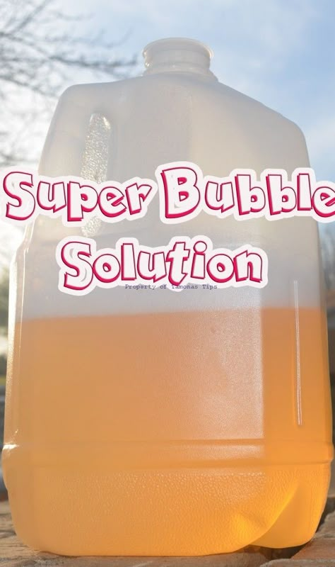 T's Tips About Everything!  Homemade Super Bubble Recipe! Oppgaver For Barn, Bubble Mix, Bubble Recipe, Super Bubbles, Homemade Bubbles, Bubble Solution, Bubble Fun, Super Strength, Dish Detergent