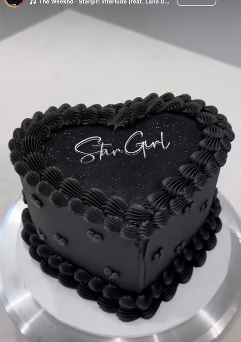 Star Themed Cake, Double Birthday Cake, Black Glitter Cake, Star Shaped Cake, Cake With Stars, The Weeknd Birthday, Black Birthday Cake, Birthday Cake Black, Stars Cake