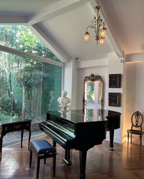 Piano Room Design, Grand Piano Living Room, Grand Piano Room, Piano Living Rooms, Grand Pianos, Piano Room, Grand Piano, Dream House Interior, Dream House Decor