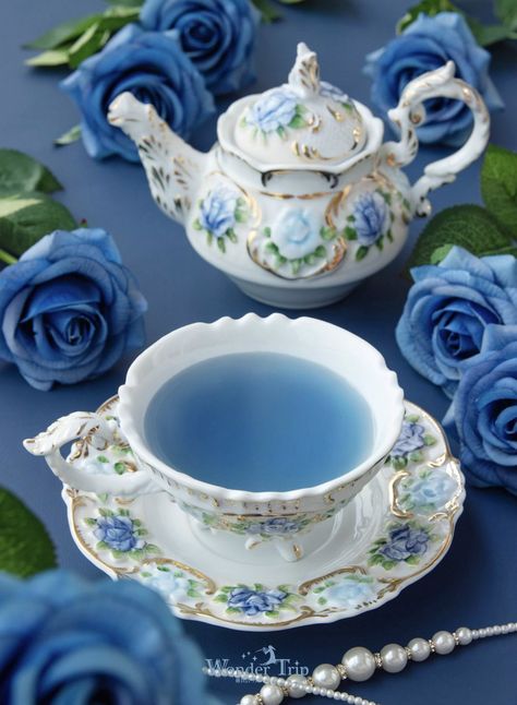 Blue Teacup Aesthetic, Beautiful Tea Set, Pretty Tea Set, Vintage Tea Set Aesthetic, Blue Tea Party Aesthetic, Vintage Tea Cup Aesthetic, Aesthetic Tea Set, Cup Of Tea Aesthetic, Fancy Tea Set