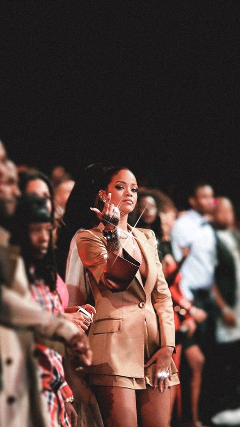 Looks Rihanna, Rihanna Love, Rihanna Outfits, Rihanna Looks, Rihanna Photos, Cute Lockscreens, Rihanna Riri, Rihanna Style, Rihanna Fenty