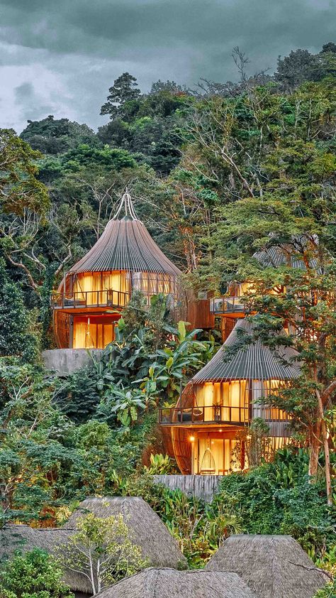 Keemala Resort Thailand, Houses In Thailand, Wellness Architecture Design, South East Asia Travel Aesthetic, Thailand Bungalow, Thailand Interior, Thailand Jungle, Thailand Retreat, Hotels Architecture