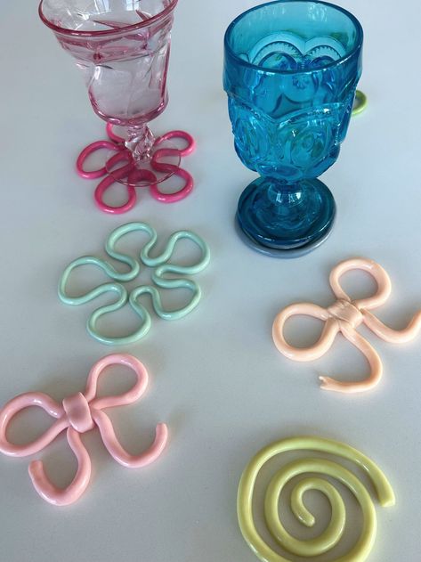 DIY Coasters Using Polymer Clay Cute Diy Coasters, How To Make A Coaster, Homemade Coasters Clay, Coasters Diy Clay, Clay Coasters Diy, Homemade Coaster, Diy Clay Coasters, Polymer Clay Coasters, Polymer Clay Ideas For Beginners