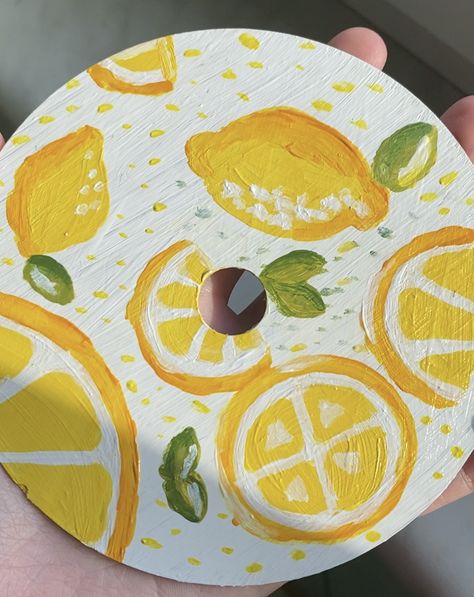 Lemons painted on CD disk 💿 with acrylic Drawer Painting Ideas Aesthetic, Painting Cd Ideas, Disk Painting, Painting On Cd, Cd Custom, Lemons Painting, Painted Cds, Vinyl Record Painting, Dvd Art