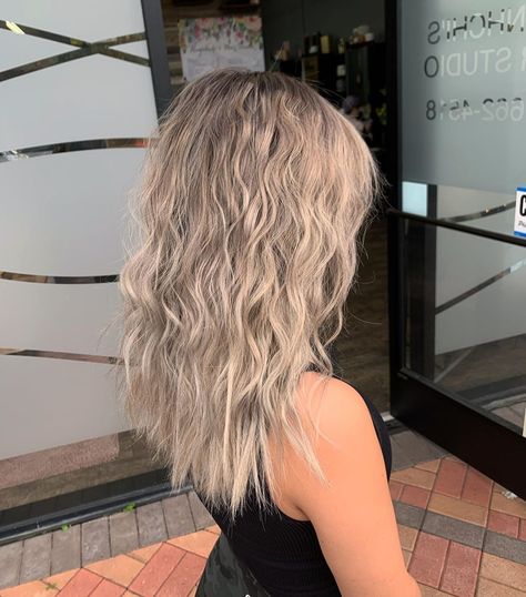 Long Blonde Crimped Hair, Blonde Hair Crimped, Crimped And Curled Hair, Short Crimped Hair, Crimped Short Hair, Blonde Crimped Hair, Crimping Hair, Deep Waver, Crimping Iron