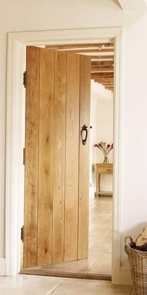 Internal Cottage Doors, Internal Doors Modern, Cottage Doors, Rustic Doors Interior, Wood Cottage, Internal Oak Doors, Oak Interior Doors, Interior Door Styles, Internal Wooden Doors