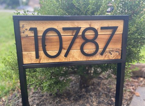 Wood House Number Sign, House Number Ideas Outdoor, Address Yard Sign, Farmhouse Address Sign, Rustic House Numbers, Address Signs For Yard, Modern House Numbers Sign, Address Post, Metal Numbers