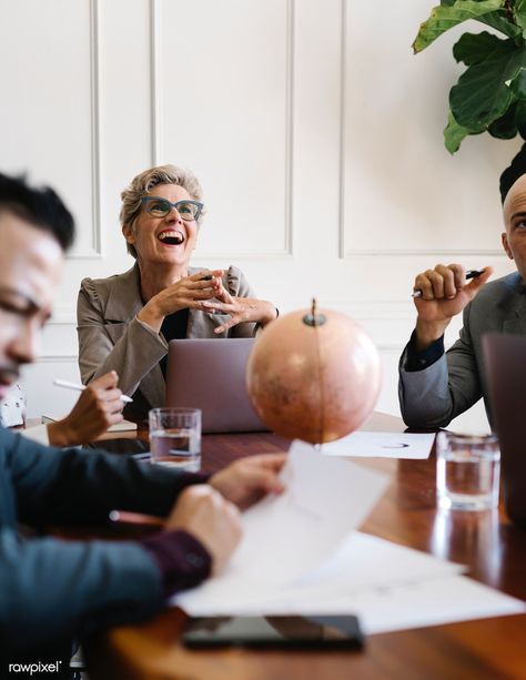 Happy senior woman in a business meeting | premium image by rawpixel.com / Felix #photography #photos Meeting Pictures Business, Corporate Lifestyle Photography, Business Meeting Photography, Office Photoshoot, Casual Corporate, Work Lifestyle, Business Workshop, Corporate Portrait, Reportage Photography