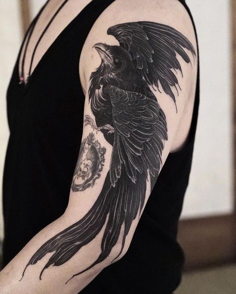 Crow Tattoo For Men, Sick Tattoos, Crow Tattoo, Up Tattoo, Raven Tattoo, Creepy Tattoos, Bird Tattoo, Dark Tattoo, Best Tattoo Designs