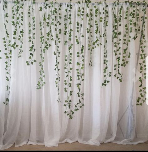 Greenery Sweet 16 Decor, Graduation Party Sage Green, Sage Green Decor Party, Sage Green Bday Party Decor, Sage Green Grad Party Decor, Sage Green And Gold Graduation Party, Sage Green Grad Party, Graduation Party Ideas Green, Sage Green Graduation Party