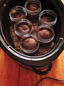 This slow cooker take on chocolate lava cake is best served with a gigantic scoop of vanilla ice cream. It’s so good that when we tested it at the office, a few people hid in their offices with seconds (I won’t name names). Crockpot Chocolate, Mason Jar Cakes, Chocolate Pudding Recipe, Cake Preparation, Chocolate Pudding Cake, Chocolate Pudding Recipes, Cake In A Jar, Slow Cooker Desserts, Chocolate Lava