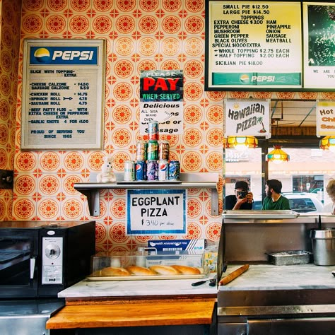 The New York Pizza Project Documents the City’s Old-School Pizzerias 70s Pizza Shop, Vintage Pizza Shop, Portuguese Bar, Old Pizzeria, Pizzeria New York, Old School Pizza, Pizza New York, Restaurants New York, Old School Restaurant