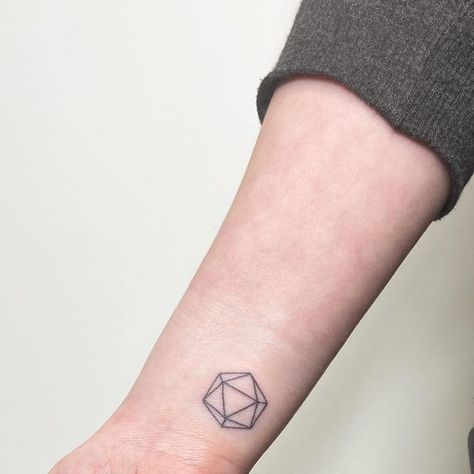 Christie Lee Molloy on Instagram: "“Put your fate in your hands, take a chance, roll the dice.” - @critical_role  #handpokedtattoo #d20 #rollthedice #d20tattoo #dndtattoo" D 20 Tattoo, Critical Role Tattoo Ideas, D20 Tattoo Simple, Critical Role Tattoo, D20 Tattoo, Dnd Tattoo, Dice Tattoo, Hand Poked Tattoo, Roll The Dice