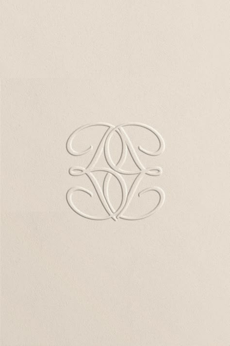 A timeless logo for Della Murphy Coaching, embodying elegance and empowerment. This design reflects the brand’s mission to guide women towards authentic transformation, combining sophistication with a personal touch. Every curve and detail is crafted to inspire confidence and connection. | logo design elegant, luxury logo design, artistic logo design, logo design for business, branding your business, creative logo design, logo design trends 2025, brand design luxury Connection Logo Design, Artistic Logo Design, Feminine Logo Inspiration, Jewelry Brand Logo, Connection Logo, Luxury Branding Identity, Artistic Logo, Logo Design Elegant, Feminine Empowerment