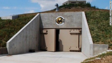 For $3 million you could have a fully loaded bunker converted from a nuclear missile silo in Kansas. Developer Larry Hall explains why the units are sold out. Luxury Bunkers, Missile Silo, Doomsday Bunker, Underground Shelter, Tuff Shed, Underground Bunker, Condo Design, Survival Shelter, Luxury Condo