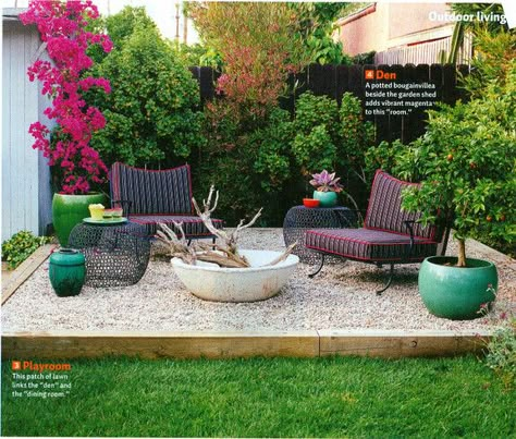 Pebble Patio, Garden Bed Layout, Garden Seating Area, Backyard Seating Area, Gravel Patio, Small Front Yard Landscaping, Small Patio Garden, Backyard Seating, Front Yard Garden Design