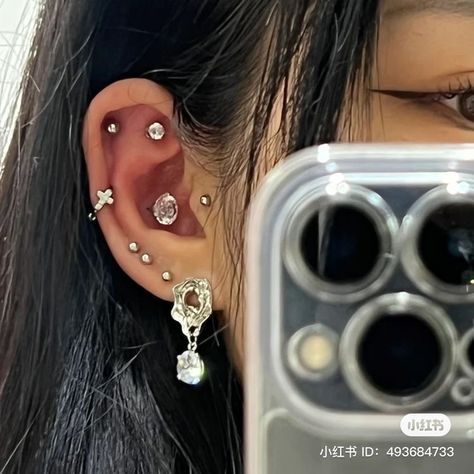 Double Helix Piercing, Diy Wire Earrings, Cool Ear Piercings, Pretty Ear Piercings, Cool Piercings, Cute Piercings, Piercing Ideas, Dope Jewelry, Piercing Tattoo