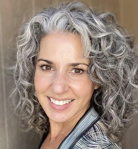 Curly Silver Hair, Short Shaggy Haircuts, Grey Curly Hair, Shaggy Haircuts, Gray Hair Growing Out, Silver Hair Color, Natural Gray Hair, Long Gray Hair, Curly Hair Cuts