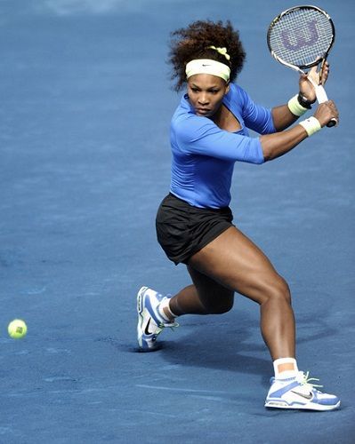 Serena Williams Tennis Pose, Venus And Serena Williams, Female Tennis, Action Pose Reference, Dynamic Pose, Action Pose, Female Pose Reference, Anatomy Poses, Body Reference Poses