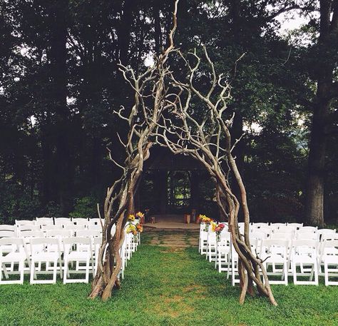 Such a beautiful piece for a wedding! Lotr Wedding Arch, Viking Wedding Arch, Tree Branch Wedding Arch, Celtic Wedding Theme, Lumberjack Wedding, Norse Wedding, Branch Arch Wedding, Tree Branch Wedding, Handfasting Ceremony