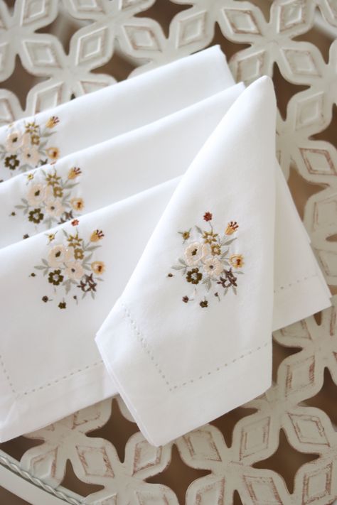 For autumnal gatherings, a casual TV dinner or formal dining, our Artisan Napkin is a beautiful way to elevate your dining experiences. Made from 100% cotton in India, stitched with detail and care from edge to edge. Individually embroidered with our beautiful Harvest design in house. Perfect for gifting or hosting. 100% Cotton, 200gsm 50 x 50cm Hemstitch edge Embroidery detailing Made to order Machine washable Set of 4 Linen Placemats Embroidery, Napkin Embroidery Ideas, Embroidery Business Ideas, Machine Embroidery Ideas, Napkins Embroidery, Napkin Embroidery, Hand Embroidered Napkins, Edge Embroidery, Embroidery Napkins