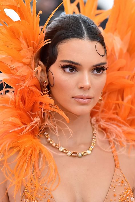 Kendall Ve Kylie, Kendall Jenner Met Gala, Estilo Kim Kardashian, Kendall Jenner Hair, Kendall Jenner Makeup, Jenner Makeup, Jenner Outfits, Ashley Graham, Jenner Style