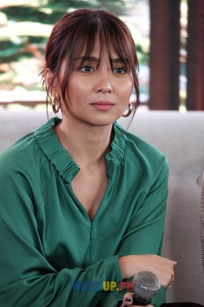 The Hows Of Us Media Day 082218 kathryn bernardo | daniel padilla | kathniel © Kathryn Bernardo With Bangs, Front Bangs With Short Hair, Kathryn Bernardo Haircut, Kathryn Bernardo Bangs, Kathryn Bernardo Short Hair, Kathryn Bernardo Hair Color, Hair Peg, Kathryn Bernardo Hairstyle, Ideal Face