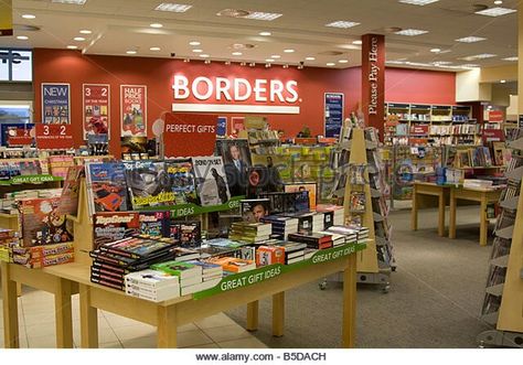 Inside Borders Bookstore Borders Bookstore, 1990s Childhood, Bookstore Aesthetic, 1990s Nostalgia, Library Cafe, Eerie Places, Vintage Mall, Bookstore Cafe, Auld Lang Syne