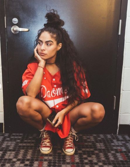 Jessie Reyez Bio, Wiki, Career, Age, Height, Boyfriend, Net Worth, Parents Jessie Reyez Aesthetic, Symbol For Unity, Panda Symbol, Jessie Reyez, Top Singer, Paula Abdul, Japanese Symbol, Mtv Videos, Hair Images