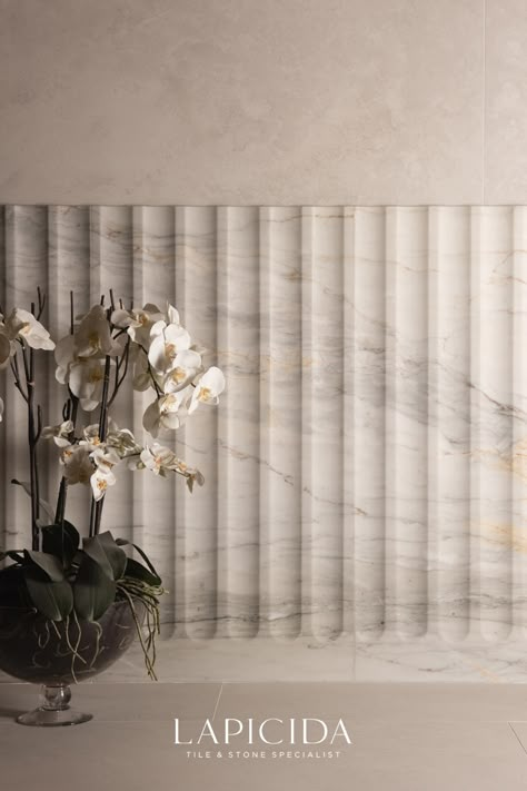 Lapicida are experts in all things marble and can create beautiful, bespoke objects in their workshop - all handcrafted from a wide selection of marble slabs. Marble Panelling, Marble Fluting, Marble Panelling Wall, Window Paneling, Fluted Stone, Fluted Marble, Marble Wall Design, Marble Accent Wall, Wall Cladding Interior