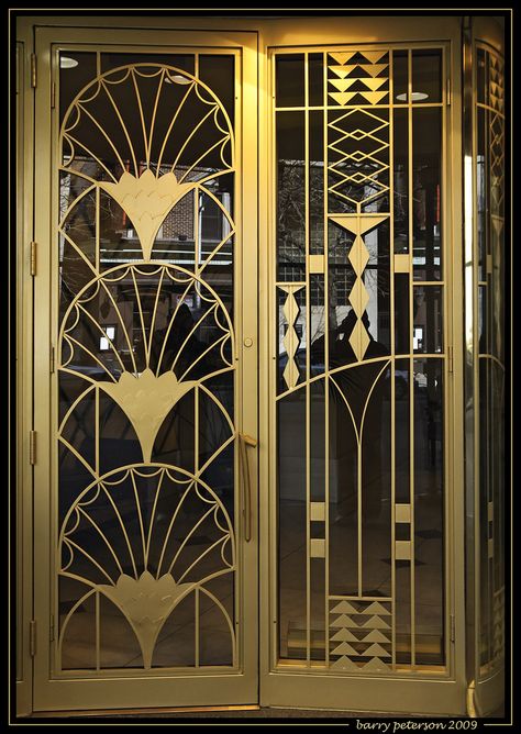 Art Deco Brass Architectural Doorway, Chicago, Illinois Art Deco Doors, Art Deco Door, Deco House, Art Deco Inspiration, Motif Art Deco, Art Deco Interior Design, Art Deco Buildings, Home Luxury, Art Deco Architecture