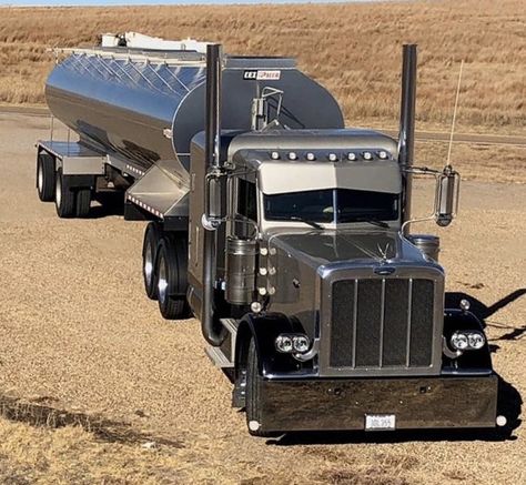 Peterbilt 379 Custom, 389 Peterbilt, 379 Peterbilt, Trucks Dodge, Diesel Tips, Winter Truck, Truck Diy, Fuel Truck, Custom Big Rigs