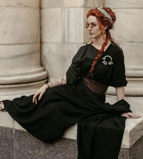 Roman Crowley Fem Crowley, Good Omens Cosplay, Crowley Cosplay, Good Omens, Fitness Inspo, Victorian Dress, Halloween Costumes, Instagram Photos, Photo And Video