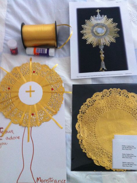 Monstrance, Holy Eucharist craft for kids Eucharist Craft, Monstrance Craft, Monstrance Catholic, Divine Liturgy Crafts, Catholic Crafts For Kids, Catholic Classroom, Eucharist Craft Catholic For Kids, Holy Sacrament Eucharist, Immaculate Conception Activities For Kids