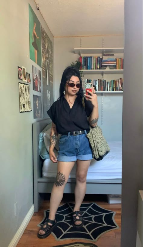 Hipster Plus Size Outfits, Boho Summer Outfits Midsize, 90s Summer Outfits Plus Size, Plus Size Masc Summer Outfits, Alt Mom Outfits Summer, Midsize Fashion Summer Grunge, Summer Grunge Outfits Plus Size, Soft Grunge Summer Outfits, Mid Size Fashion Summer Casual