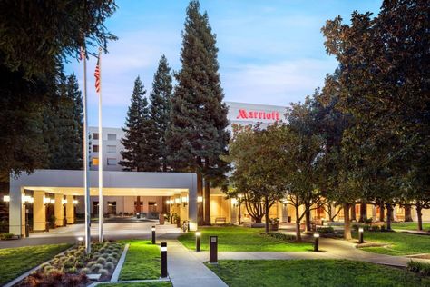 San Ramon Marriott is located in California state, USA. San Ramon California, Indian Wedding Venue, Northern California Wedding Venues, Outside Catering, Places In Usa, San Ramon, Outdoor Venues, South Asian Wedding, Outdoor Event