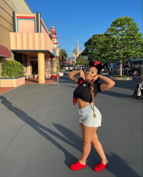 Tokyo Outfits, Disney Outfits Women, Disney Tokyo, Cute Disney Outfits, Disney World Outfits, Disneyland Outfits, Disney Outfit, Baddie Fits, Trip Outfits