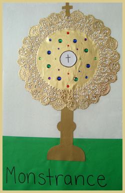 Monstrance Craft for Kids  |  Catholic Icing Catholic Kids Crafts, Catholic Icing, Catholic Crafts, Religious Crafts, Cross Crafts, Catholic Kids, All Saints Day, Religious Education, Vacation Bible School