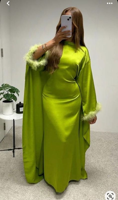 Boubou Styles For Ladies, Ramadan Fits, Gambian Clothes, Materials Gown Style, Boubou Styles For Women, Bubu Gown Styles, Modest Dresses Fashion, Muslimah Outfit, Chic Dress Classy