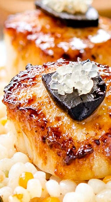 Seared Scallops with Lime Black Garlic Sauce Recipes With Black Garlic, Canned Blueberries, Scones Ingredients, Earth And Sky, Seared Scallops, Best Seafood Recipes, Scallop Recipes, Ha Noi, Black Garlic