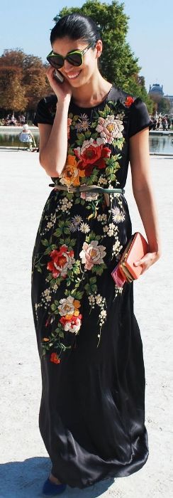 Glamming it up — Nest & Launch Sukienki Maksi, Dress Paris, Floor Length Maxi Dress, Looks Pinterest, Maxi Skirts, Guest Outfit, Looks Style, Street Chic, Mode Inspiration