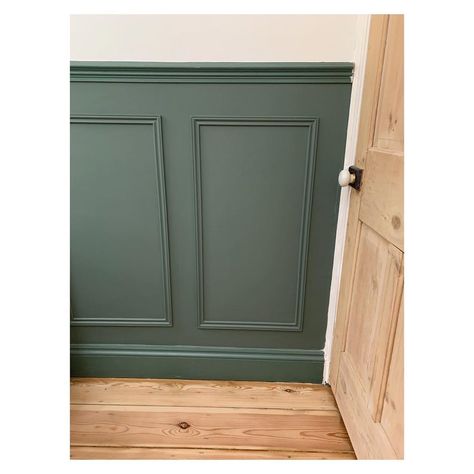 Farrow  Ball Green Smoke Victorian Hallway Green, Cottagecore Bungalow, Green Panelling Living Rooms, Green Panelled Wall, Dark Green Panelling, Dado Rail Living Room, Green Foyer, Hall Panelling, Dado Rail Hallway