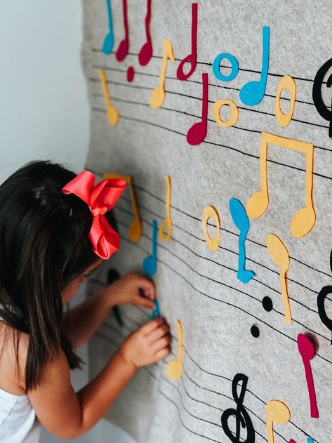 Montessori Learning Music Gift // Felt Board // Kids Gift Felt - Etsy Wall Piano, Kids Music Room, Piano Teacher Gift, Music Classroom Decor, Learning Music, Felt Wall, Making Dinner, Music Learning, Montessori Learning