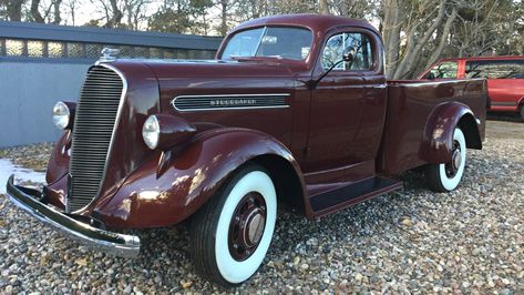 Utilitarian Beauty: 1938 Studebaker K10 Fast Express - http://barnfinds.com/utilitarian-beauty-1938-studebaker-k10-fast-express/ Studebaker Cars, Best Pickup Truck, Custom Lifted Trucks, Studebaker Trucks, Pickup Car, Dually Trucks, Pickup Lines, Antique Trucks, Car Pics