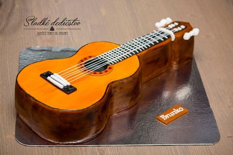 Fondant Man, Boys 18th Birthday Cake, Guitar Birthday Cakes, Birthday Cake For Men, Cake For Men, Piano Cakes, Cake For Boyfriend, Music Cake, Guitar Cake